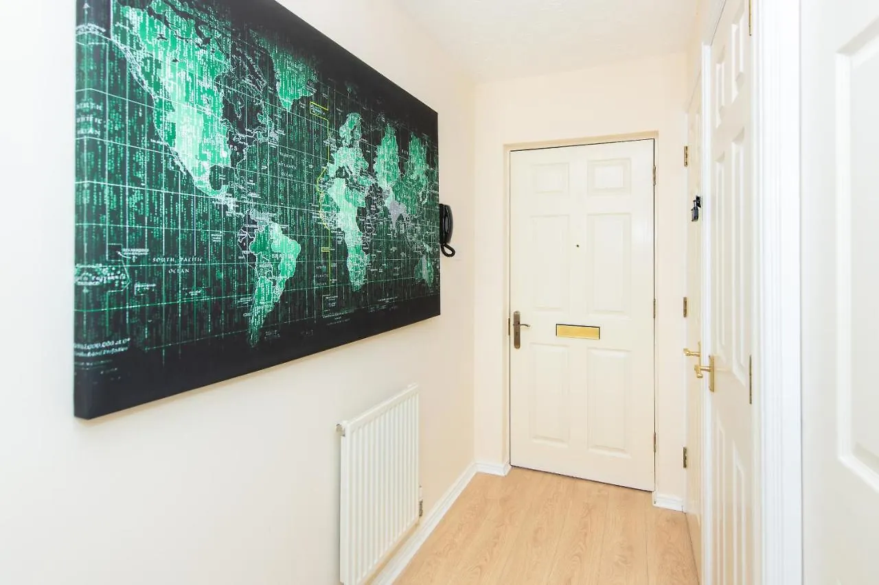Escape The Matrix - 2 Bed Flat In City Centre With Free Parking Southampton Apartment